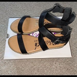 NWT Blowfish Malibu Sandals - Black - 8